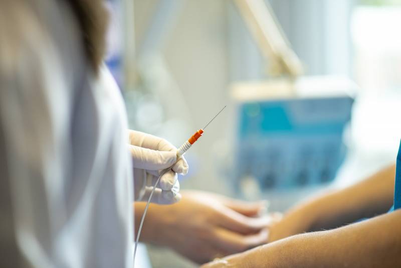 Injections réalisées par infirmiers libéraux à domicile IV, IM, SC à Marseille